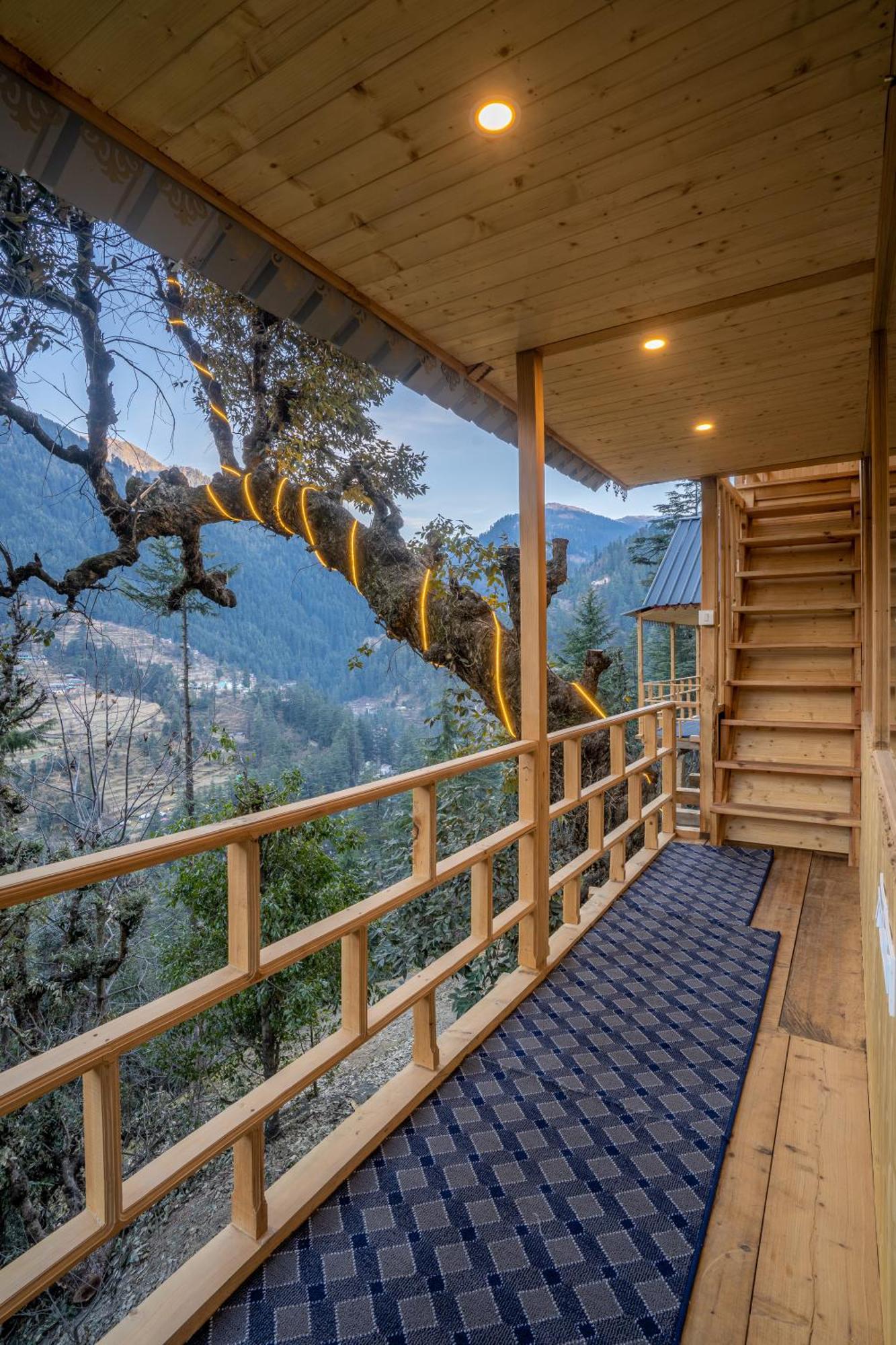 Into The Woods Treehouse Jibhi Βίλα Εξωτερικό φωτογραφία